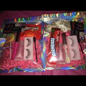 Eyelash/lip gloss bags